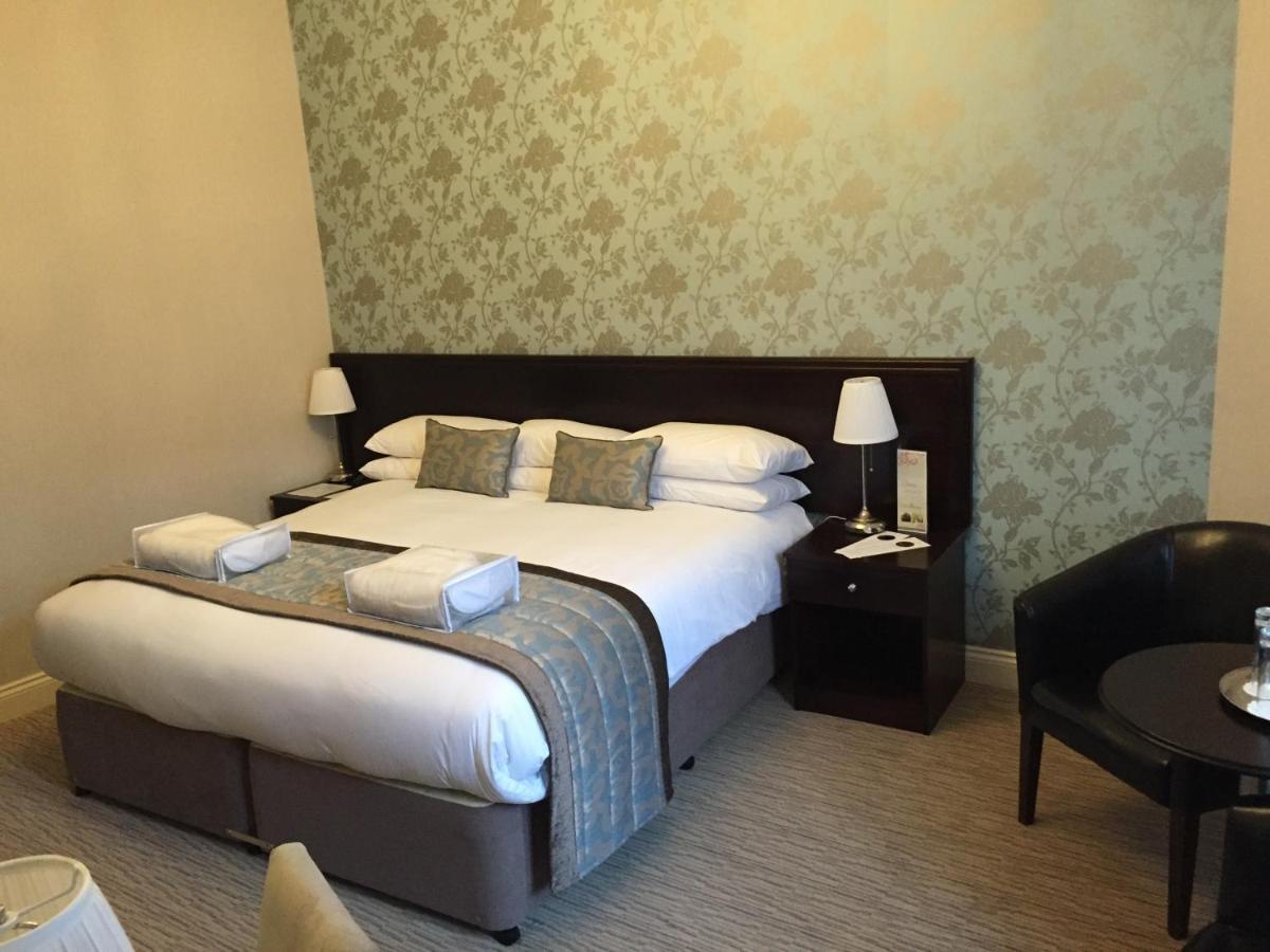 Crown & Mitre Hotel Карлайл Номер фото