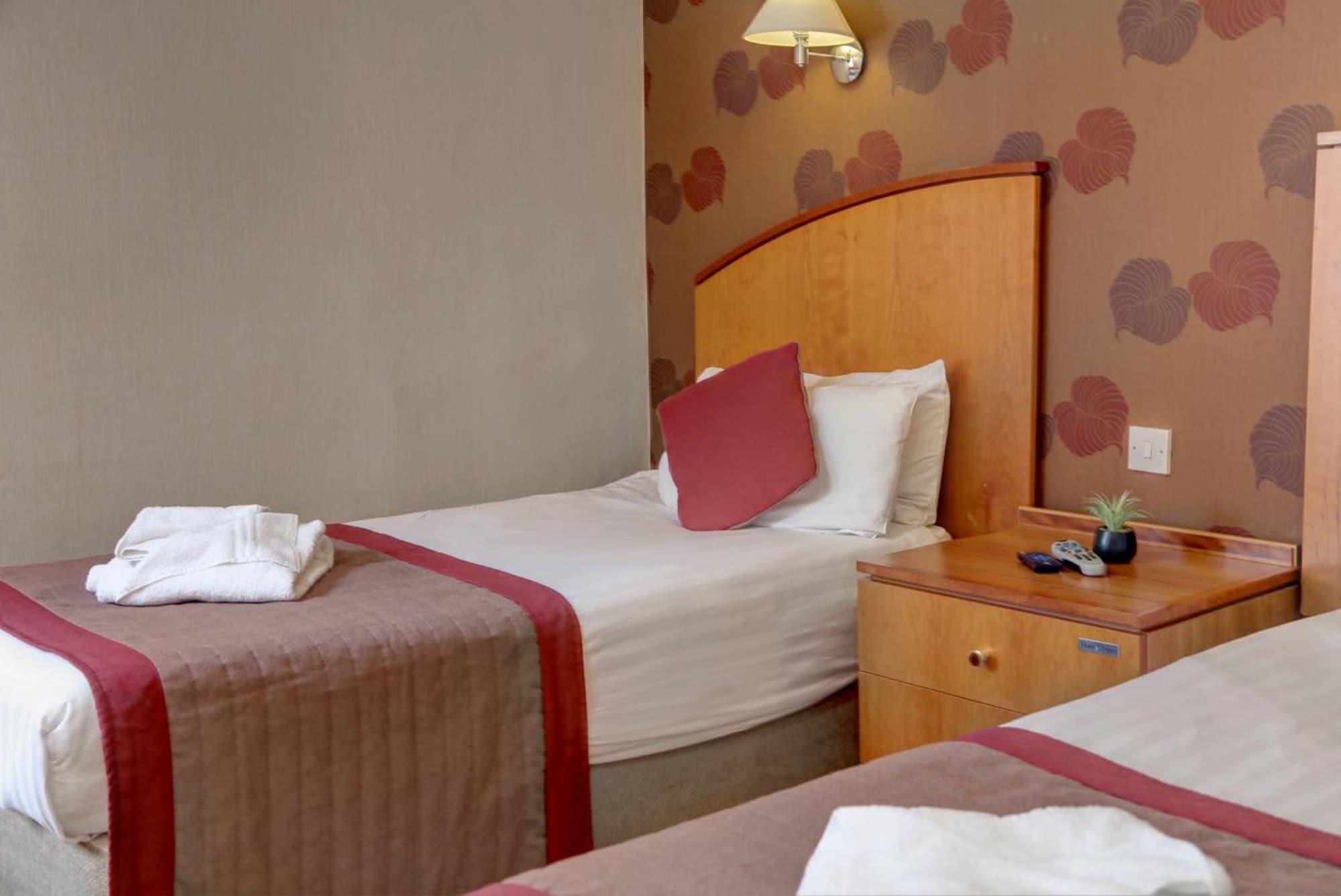Crown & Mitre Hotel Карлайл Номер фото