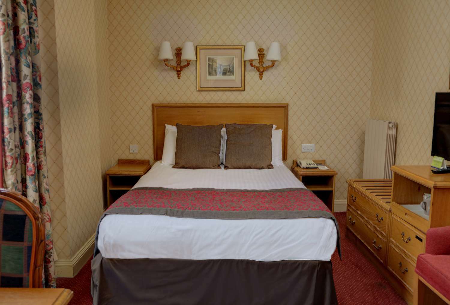 Crown & Mitre Hotel Карлайл Номер фото